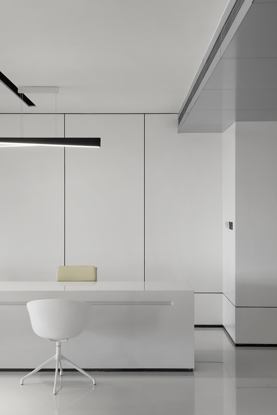 鈦銀氧化鋁為空調(diào)增添一抹亮色